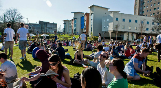 Professor to shed light on how much sun is bad for you