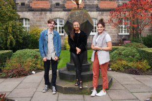 £8000 scholarships open to pupils with a degree in their sights