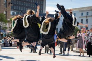 Dundee ranked among UK’s top 5 for student satisfaction